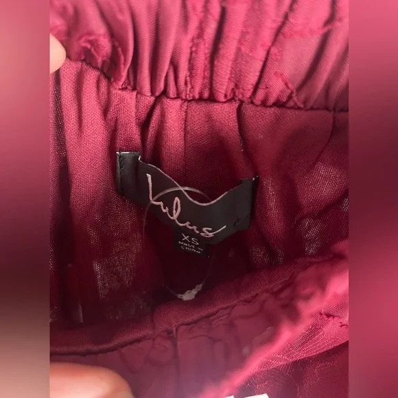 Lulus Wine Red Jacquard Ruched Mini Skirt Size XS NWT - Picture 6 of 10